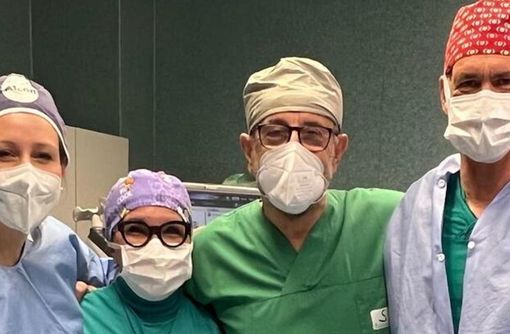 Torino, cieco torna a vedere con autotrapianto: è la prima volta al mondo Torino, cieco torna a vedere con autotrapianto: è la prima volta al mondo