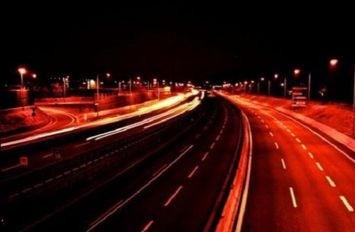 Milano, cammina nel buio in Tangenziale: travolto e ucciso un 20enne Milano, cammina nel buio in Tangenziale: travolto e ucciso un 20enne