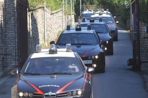 Blitz dei carabinieri contro lo spaccio tra basso Varesotto e alto Milanese: arresti a raffica Blitz dei carabinieri contro lo spaccio tra basso Varesotto e alto Milanese: arresti a raffica