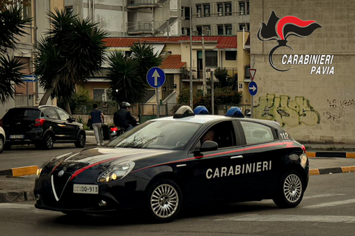 Controlli a tappeto in Oltrepò Pavese: droga, armi e violazione ai domiciliari, denunciati in tre dai Carabinieri Controlli a tappeto in Oltrepò Pavese: droga, armi e violazione ai domiciliari, denunciati in tre dai Carabinieri