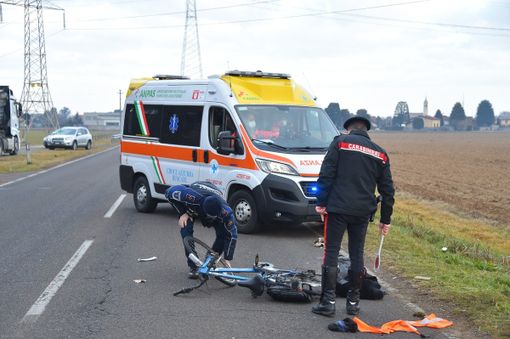 Robecchetto con Induno: ciclista investito lungo la strada per Malvaglio, grave all’ospedale di Legnano Robecchetto con Induno: ciclista investito lungo la strada per Malvaglio, grave all’ospedale di Legnano