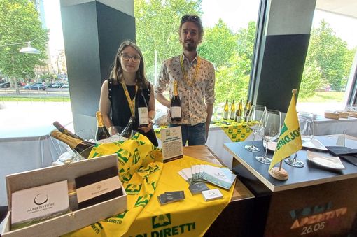 Vino, il pinot nero pavese al World Aperitivo Day Degustazioni e assaggi con Coldiretti Lombardia Vino, il pinot nero pavese al World Aperitivo Day Degustazioni e assaggi con Coldiretti Lombardia