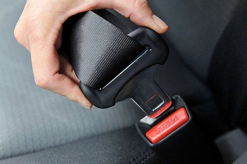 Anas, dati allarmanti: 1 italiano su 3 non usa le cinture auto