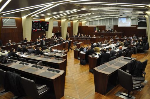 Mozione su cannabis terapeutica: via libera all’unanimità dal Consiglio regionale