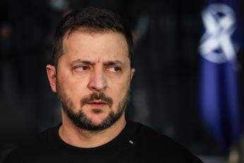 Ucraina-Russia, Zelensky: "Putin prepara una guerra su larga scala in Europa"