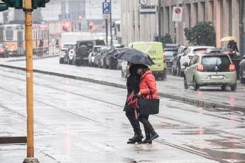 Freddo polare e pioggia, arriva la svolta invernale: le previsioni meteo