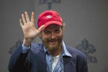 Jovanotti: "Io prossimo conduttore di Sanremo? Solo insieme a Fiorello"