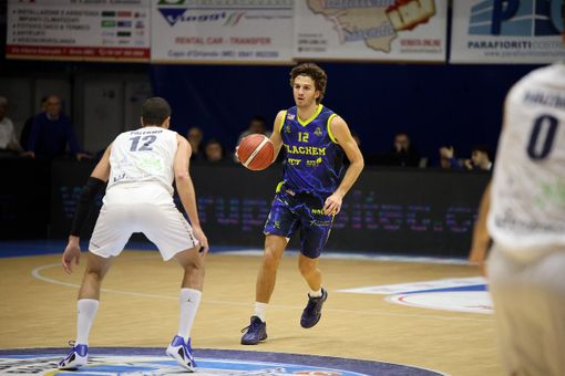 Basket serie B, Vigevano vince con la difesa: Capo d'Orlando è battuta 81-82