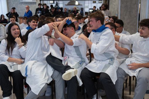 Il centro servizi formazione di Vigevano brilla al cooking quiz e conquista la finale internazionale di Parma Il centro servizi formazione di Vigevano brilla al cooking quiz e conquista la finale internazionale di Parma