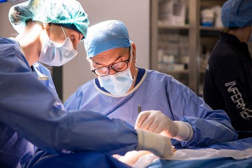Ricostruzione mammaria senza protesi: all’IRCCS Maugeri Pavia il primo intervento con tecnica DIEP Ricostruzione mammaria senza protesi: all’IRCCS Maugeri Pavia il primo intervento con tecnica DIEP