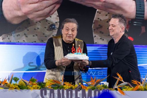 Gli 80 anni di Tullio De Piscopo al Festival: “Mi hanno salvato la musica, l’amore e Pino Daniele” (Video) Gli 80 anni di Tullio De Piscopo al Festival: “Mi hanno salvato la musica, l’amore e Pino Daniele” (Video)