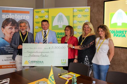 Ucraina, Coldiretti Pavia consegna maxi assegno a Soleterre
