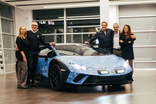 Lamborghini Milano celebra l’eccellenza italiana con la consegna di huracan sterrato “opera unica”