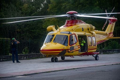 Petardo gli esplode in mano: quindicenne di Luino rischia l'amputazione Petardo gli esplode in mano: quindicenne di Luino rischia l'amputazione