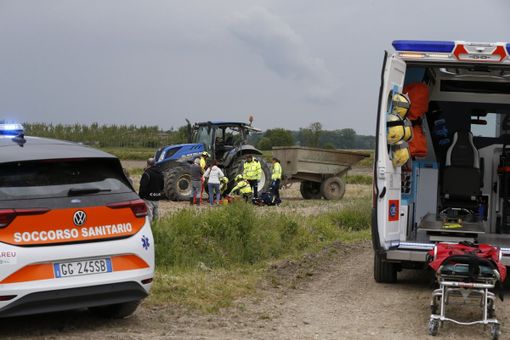 Frascarolo: incidente sul lavoro, 48enne sbalzato dal trattore
