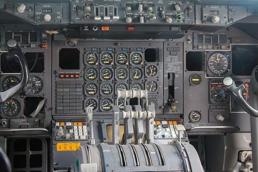 Il pilota si sente male, l'aereo atterra grazie ad un passeggero senza alcuna esperienza di volo