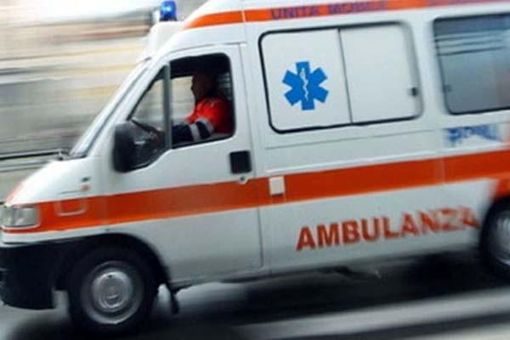 Vigevano: scontro tra auto alla frazione Piccolini, soccorse due persone
