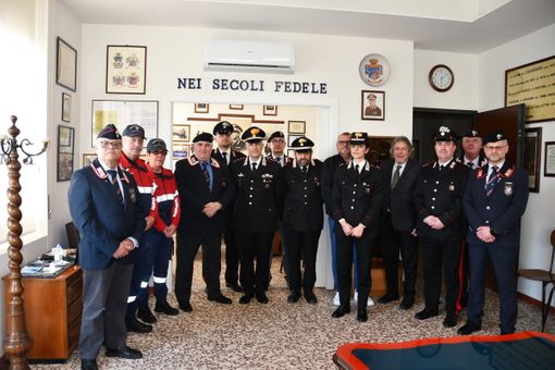 Mortara, il comandante provinciale dei carabinieri in visita alla sezione dell'A.N.C
