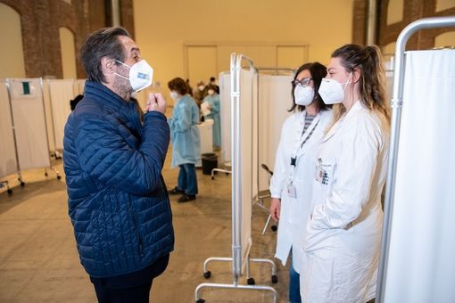 Fontana: «La Lombardia ha somministrato 2.072.000 dosi. Completati gli over 80»