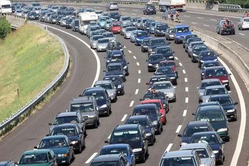 Pasqua e ponti di primavera, in viaggio oltre 10 milioni di italiani: via l’80% dei cantieri Anas Pasqua e ponti di primavera, in viaggio oltre 10 milioni di italiani: via l’80% dei cantieri Anas