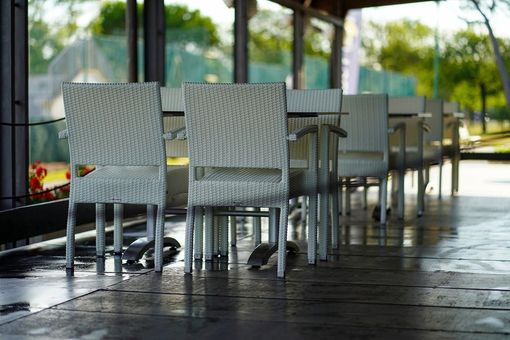Alle 17 il governo decide sulle chiusure nei weekend: mobilità solo nel proprio comune o stop totale?