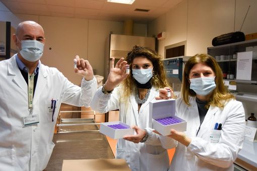 In Lombardia superate le centomila vaccinazioni anti Covid. Monti: «Se non arrivano scorte domenica saremo costretti a fermarci» In Lombardia superate le centomila vaccinazioni anti Covid. Monti: «Se non arrivano scorte domenica saremo costretti a fermarci»