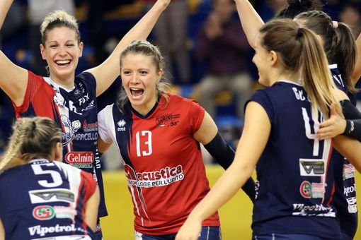 Volley B1 femminile: Re Marcello Florens Vigevano: sotto di due set, rimonta e sconfigge Alsenese
