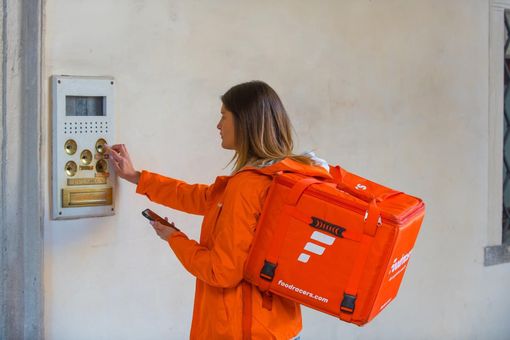 Pranzi e Cene a Domicilio: a Vigevano Sbarca Foodracers Pranzi e Cene a Domicilio: a Vigevano Sbarca Foodracers