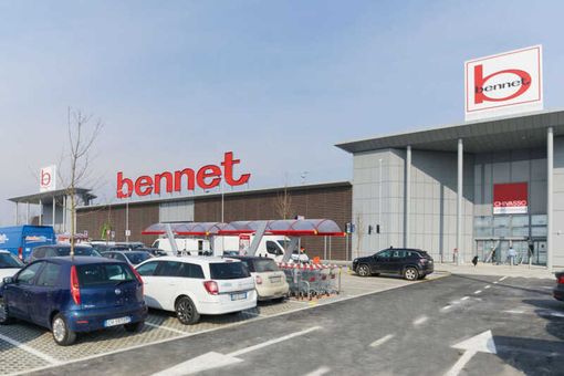 Bennet acquisisce 7 Auchan, 750 posti di lavoro in salvo: nessun licenziamento Bennet acquisisce 7 Auchan, 750 posti di lavoro in salvo: nessun licenziamento