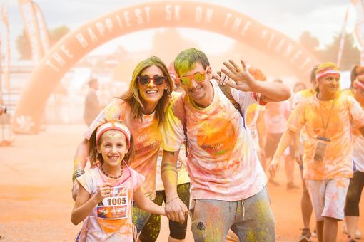 Color Run, oltre 8000 all'ultimo appuntamento di Milano Color Run, oltre 8000 all'ultimo appuntamento di Milano