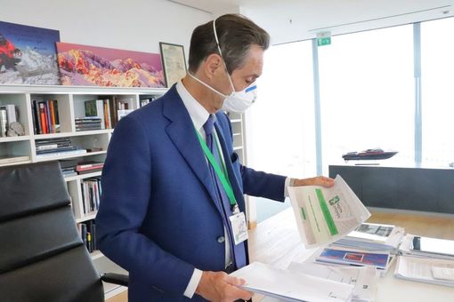 Fontana: «Da lunedì tamponi rapidi a disposizione di Ats e Asst» Fontana: «Da lunedì tamponi rapidi a disposizione di Ats e Asst»