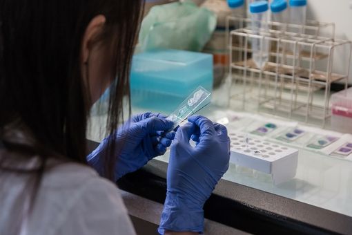 Coronavirus, in Italia oggi 15.204 nuovi positivi e 467 vittime. Il Veneto la regione più colpita