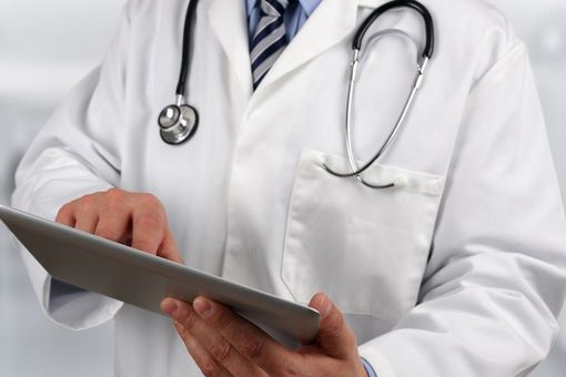 Cura dei pazienti Covid, il vademecum per l'assistenza domiciliare Cura dei pazienti Covid, il vademecum per l'assistenza domiciliare