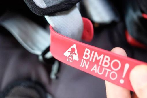 Magenta aderisce al progetto Schiaffo: 500 braccialetti per non dimenticare i bimbi in auto