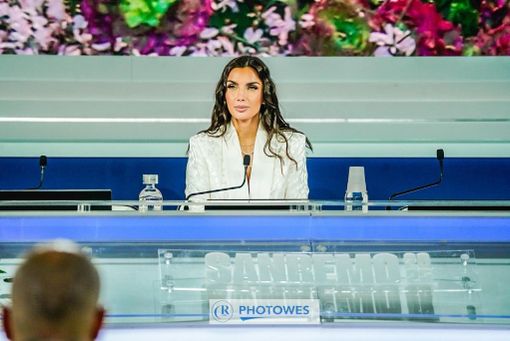 Elettra Lamborghini co-conduttrice al Festival di Sanremo 2025: “Non ero così emozionata dall’esame di maturità” Elettra Lamborghini co-conduttrice al Festival di Sanremo 2025: “Non ero così emozionata dall’esame di maturità”