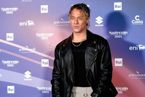 Irama con "Tu no" canta la mancanza: "Spero che le persone la possano fare loro" Irama con "Tu no" canta la mancanza: "Spero che le persone la possano fare loro"