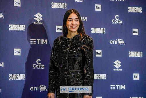 Sanremo 2025, Joan Thiele al Festival con la sua Eco: “Felice di essere qui. Per me un super onore”