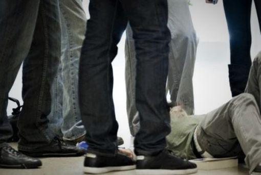 Corbetta: minorenne aggredito da una banda di coetanei finisce al pronto soccorso Corbetta: minorenne aggredito da una banda di coetanei finisce al pronto soccorso