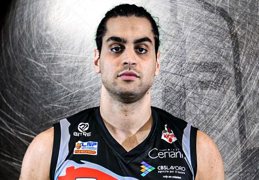«Sebastiano Bianchi tornerà ad allenarsi con i suoi compagni martedì»: l'annuncio più bello dal Legnano Basket Knights