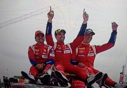 Pier Guidi festeggia con Calado e Serra Pier Guidi festeggia con Calado e Serra