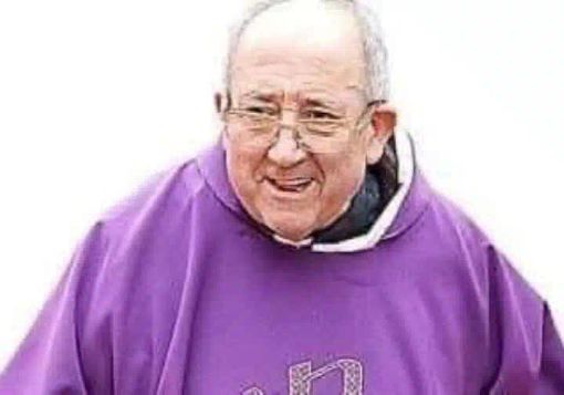 Vittuone in lutto: si è spento don Antonio Ercoli, lo storico parroco che amava l’arte e la comunità