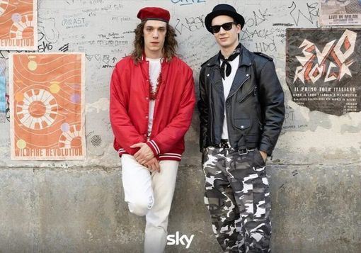 La serie degli 883 su Sky? Una figata pazzesca La serie degli 883 su Sky? Una figata pazzesca