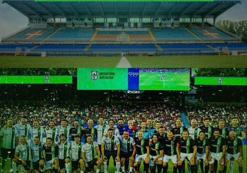 “Operazione Nostalgia” con le ex leggende del nostro calcio al ‘Silvio Piola’ di Novara “Operazione Nostalgia” con le ex leggende del nostro calcio al ‘Silvio Piola’ di Novara