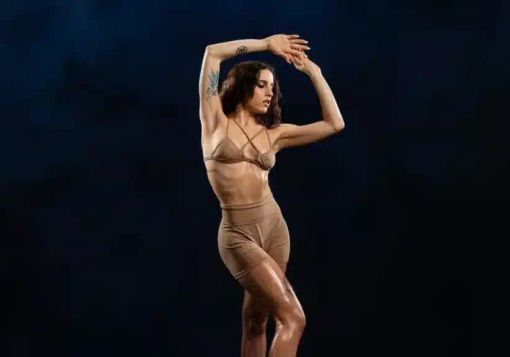 Perseguitava Angelina Mango e la madre, 49enne arrestato. Si sta valutando la sua eventuale infermità mentale Perseguitava Angelina Mango e la madre, 49enne arrestato. Si sta valutando la sua eventuale infermità mentale