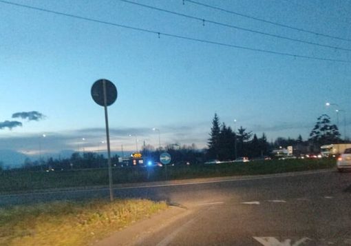 Magenta: tamponamento sulla Boffalora-Malpensa, ragazza ferita in codice rosso