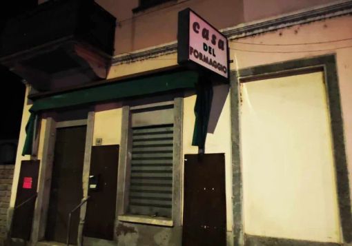 Pontenuovo di Magenta: addio alla Casa del Formaggio Pontenuovo di Magenta: addio alla Casa del Formaggio