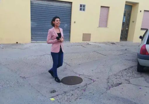A soli 35 anni muore la giornalista televisiva Carlotta Dessì A soli 35 anni muore la giornalista televisiva Carlotta Dessì