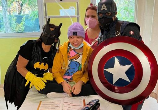 Domani lunedì 4 dicembre arrivano i “Cuorieroi” alla Pediatria del ‘Fornaroli’ Domani lunedì 4 dicembre arrivano i “Cuorieroi” alla Pediatria del ‘Fornaroli’