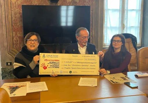 Trecate: raccolti oltre 1.500 euro per il Centro antiviolenza di Novara
