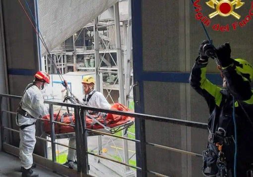 Operaio muore in cantiere nel Milanese: si indaga sull’ipotesi di una folgorazione Operaio muore in cantiere nel Milanese: si indaga sull’ipotesi di una folgorazione